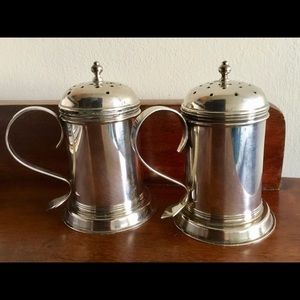 Vintage silver salt pepper shakers, Colonial style